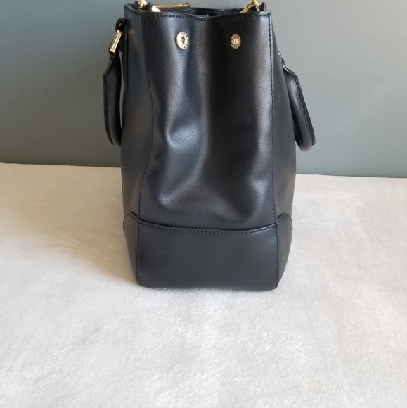 🌻SOLD🌻 Tory Burch Robinson Double Zip Handbag - Picture 7 of 16